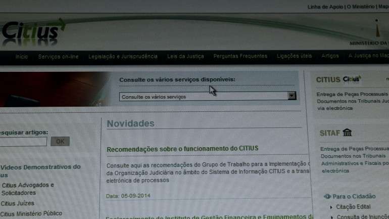 Dotar os tribunais com as infraestruturas e condições necessárias ao seu eficaz funcionamento é outro dos objetivos