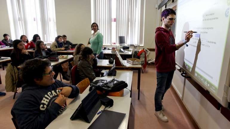 O Ministério já fez as contas. Abrir uma turma nova numa escola com capacidade instalada custa, em média, 54 mil euros