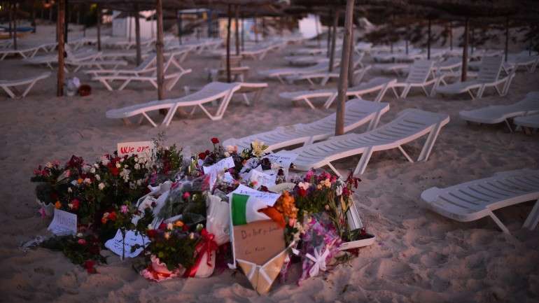 Há três semanas, um tunisino matou 38 pessoas numa praia de uma estância balnear,perto de Sousse