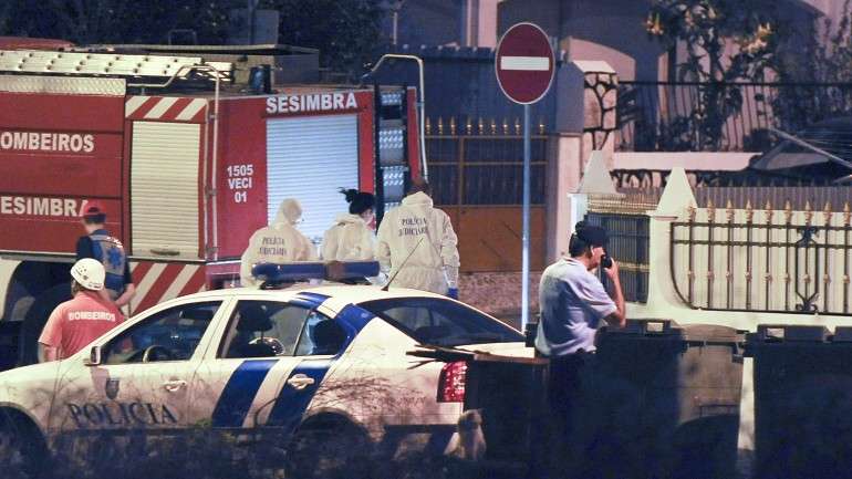 O suspeito de 77 anos terá disparado sobre dois vizinhos e um soldado da GNR