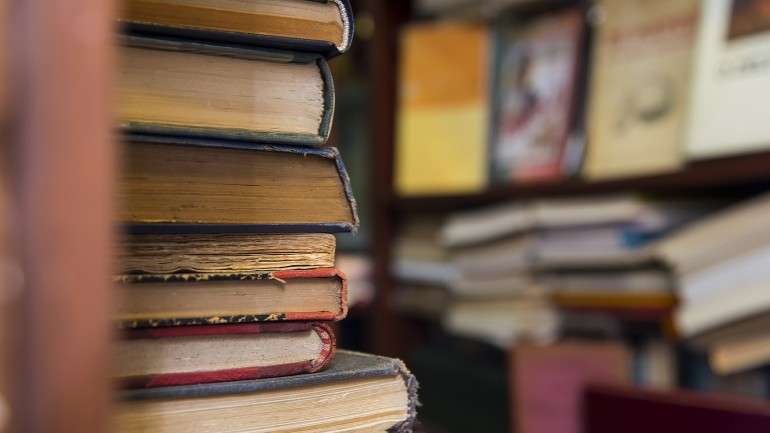 Publicar livros de ficção e ensaio, portugueses e estrangeiros, com o intuito de exigência e de desafiar os leitores, é o mote da Ítaca