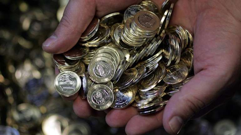 A taxa de poupança das famílias fechou o ano de 2014 nos 6,9% do rendimento disponível