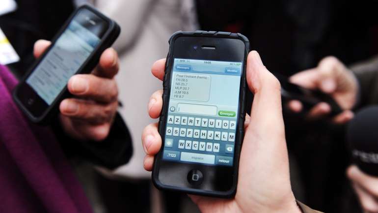 A suspeita contacta as vítimas por sms