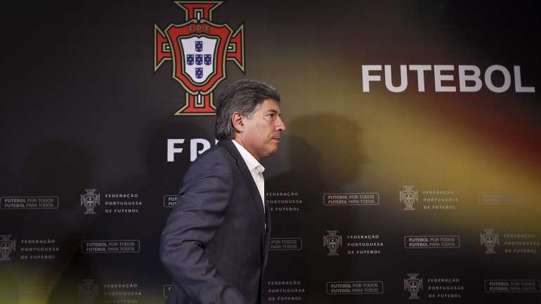 O presidente do Conselho de Arbitragem afirma que só ficou a conhecer as "prendas" oferecidas pelo Benfica aos árbitros através do presidente do Sporting