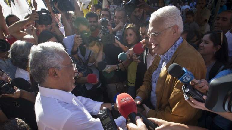 Durante a campanha, Freitas do Amaral tornou público o seu apoio a Costa. Hoje, diz-se surpreendido com os "desenvolvimentos"