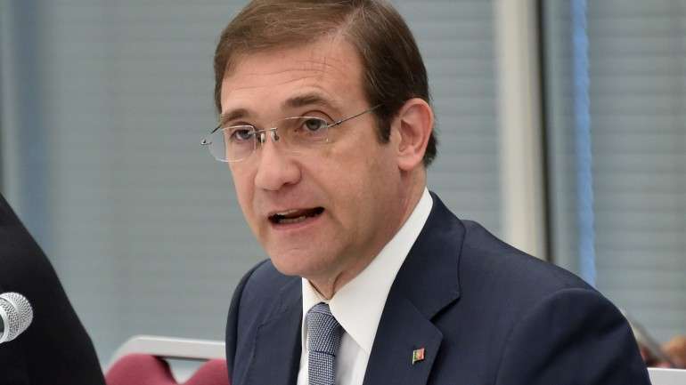 O documento faz referência à acusação feita pelo secretário-geral do PS de que o Governo cessante está a omitir informações económicas