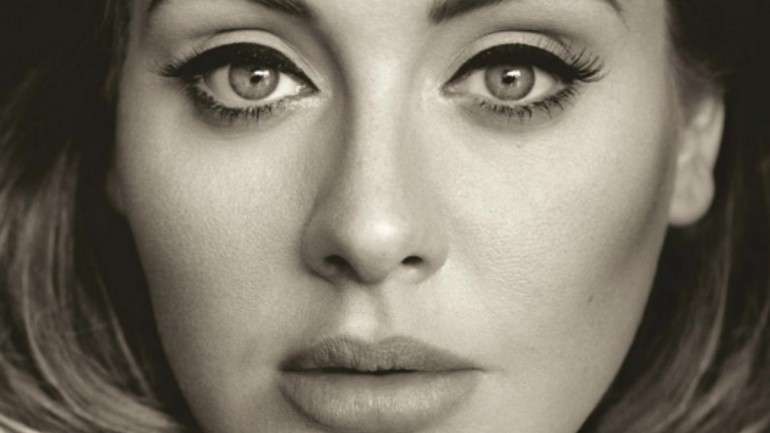 "25" é o terceiro álbum de Adele e foi o lançamento mais mediático do mês de novembro