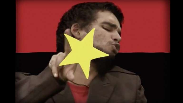 Luaty Beirão no videoclip de "Cuka"