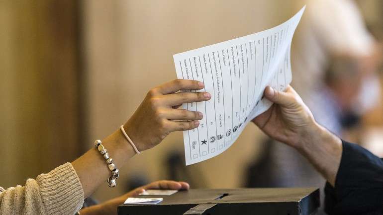 Os votos em branco não têm, atualmente, qualquer tipo de expressão no Parlamento
