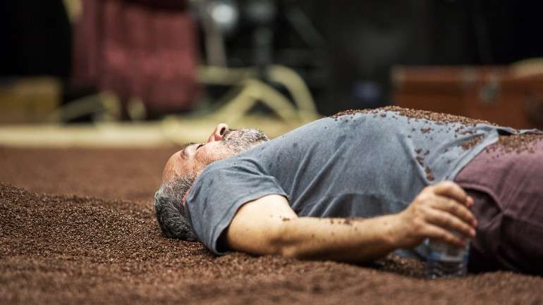 Passar o fim de semana a dormir? Vá antes ver a peça "Ricardo III", ao Teatro Nacional D. Maria II, em Lisboa