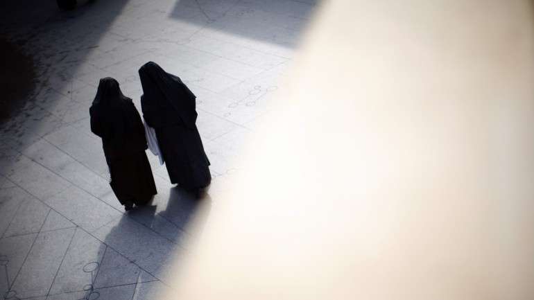 Os quatro arguidos foram formalmente acusados esta semana de nove crimes de escravidão