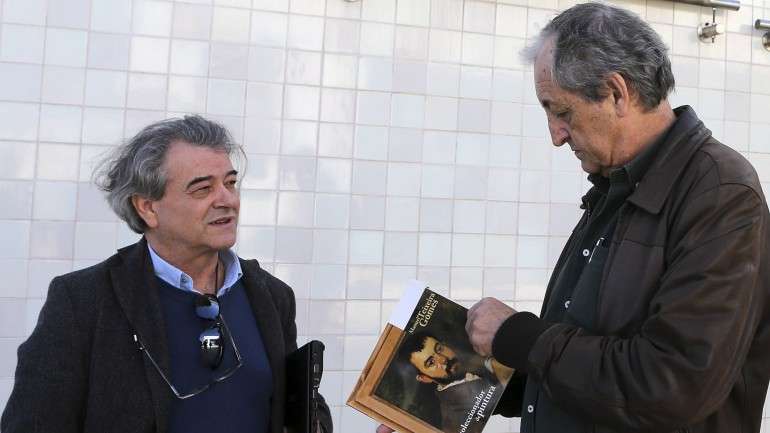 José Pacheco está convicto de que o quadro foi adquirido por Manuel Teixeira Gomes no Reino Unido, onde foi embaixador, e que se trata de um quadro da escola holandesa, do século XVII, saído do ateliê de Rembrandt.