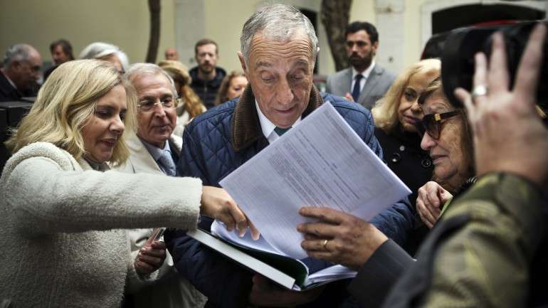 O candidato quer "refazer pontes, cicatrizar feridas" e "unir os portugueses", que, diz, estão muito divididos