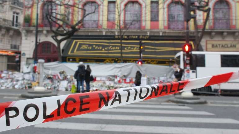 Oitenta e nove pessoas morreram no interior do Bataclan, onde estavam a assistir a um concerto dos Eagles of Death Metal, uma banda norte-americana