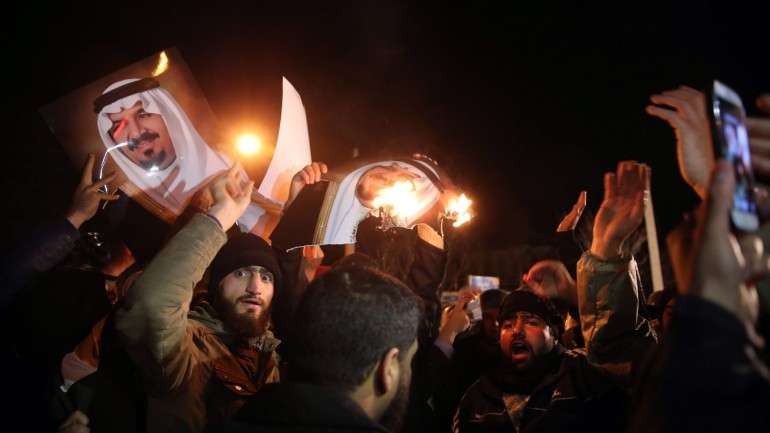 Durante o protesto, os manifestantes gritavam "morte a Al-Saud", o nome da família reinante em Riade
