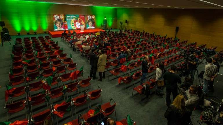 “Não virei nunca a cara aos combates, sobretudo quando eles são difíceis", lembra. Mas deste não parece fácil recuperar