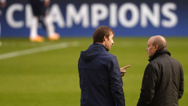 Julen Lopetegui foi o treinador que Pinto da Costa segurou durante mais tempo até o despedir a meio da época: o espanhol fez 77 jogos, repartidos por 53 vitórias, 15 empates e nove derrotas