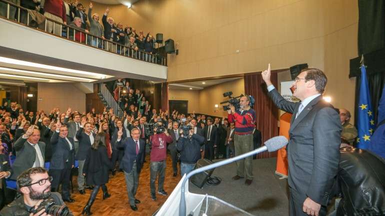 Passos Coelho apresentou a sua recandidatura à liderança do PSD esta noite na Casa do Comércio, em Lisboa