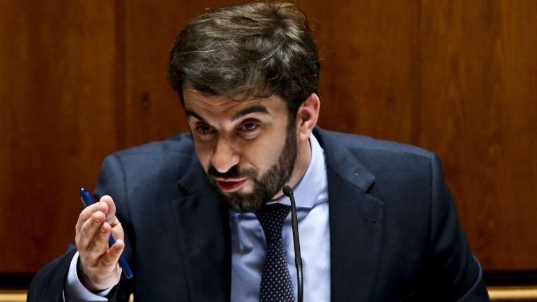 Tiago Brandão Rodrigues tem defendido as mais-valias de ter provas de aferição ao invés de provas finais
