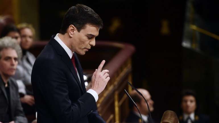 "Não esperemos mais. Votem pela mudança", disse Sánchez, apelando a um voto positivo à sua solução de Governo.