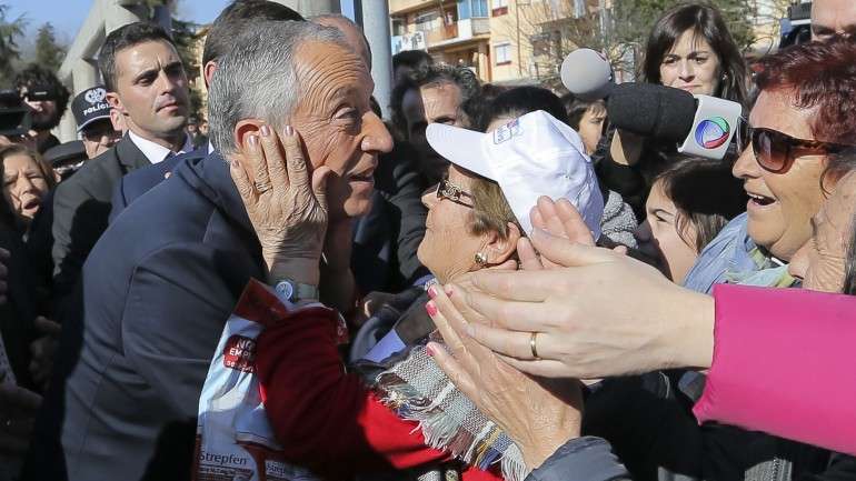 Os aplausos foram uma constante e os cânticos a Marcelo também. Sobretudo por parte do público feminino
