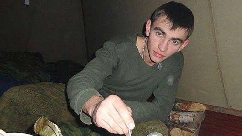 O rosto do herói, segundo o site militar Военный Советник.