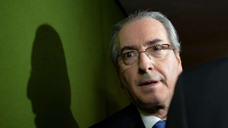 Eduardo Cunha declarava 17.794 reais por mês.