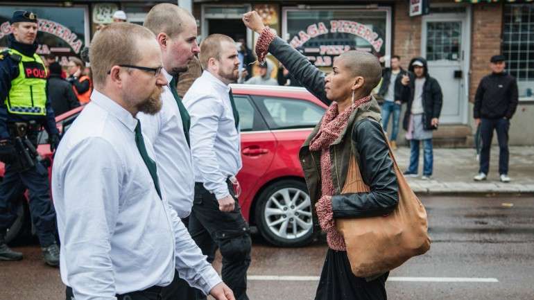 Tess Asplund enfrenta os líderes do Movimento de Resistência Nórdico