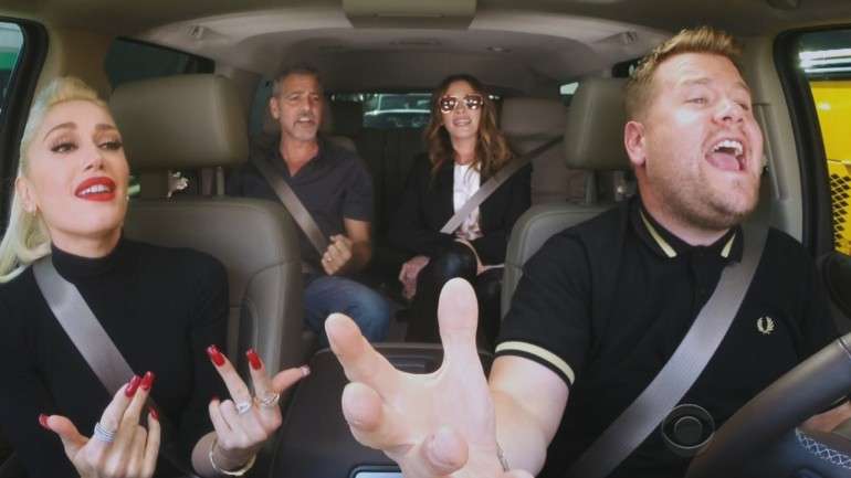 Depois de cantarem os grandes hits da cantora Gwen Stefani, os convidados de James Corden ainda testaram os seus dotes vocais com a música "We Are The Champions" dos Queen.