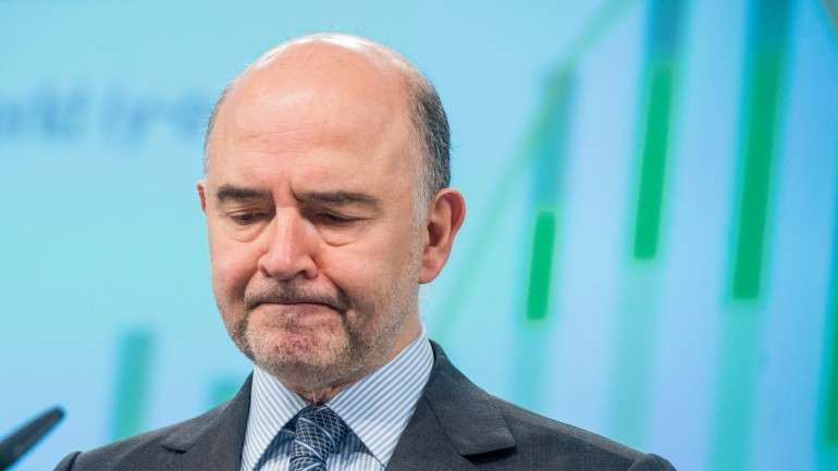 O parlamento grego aprovou a reforma fiscal e de pensões no âmbito dos compromissos assumidos com os credores internacionais do país