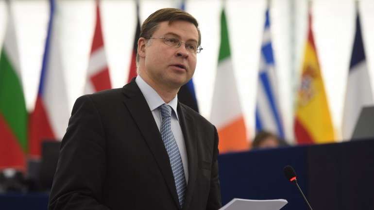 Valdis Dombrovskis, comissário europeu responsável pelo Euro