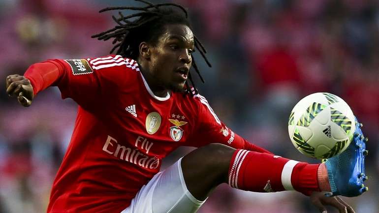 "Ainda temos [no Benfica] duas finais pela frente, focado no objectivo principal, a vitória"