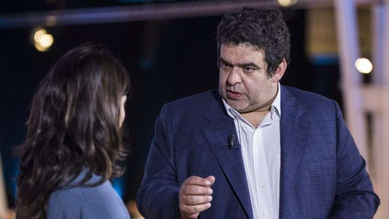 Fernando Rocha Andrade, secretário de Estado dos Assuntos Fiscais, assume há medidas no Programa do Governo que podem subir a carga fiscal.