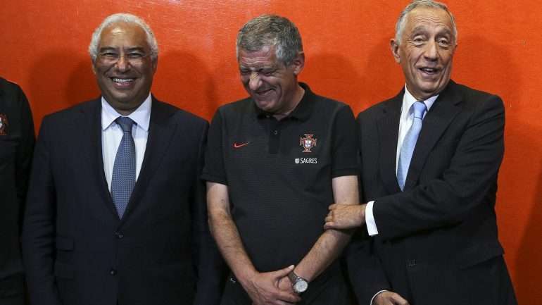 O selecionador nacional Fernando Santos vai responder, via email, a perguntas dos alunos sociais-democratas