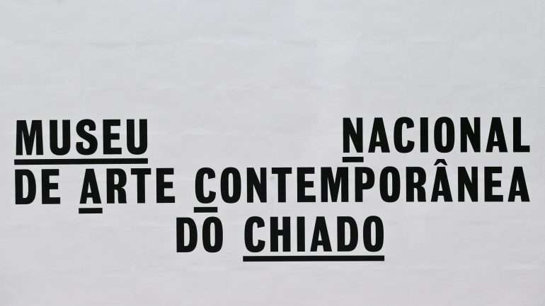 O Museu do Chiado foi fundado em 1911, como Museu Nacional de Arte Contemporânea, e o seu acervo integra mais de 5.000 peças de arte