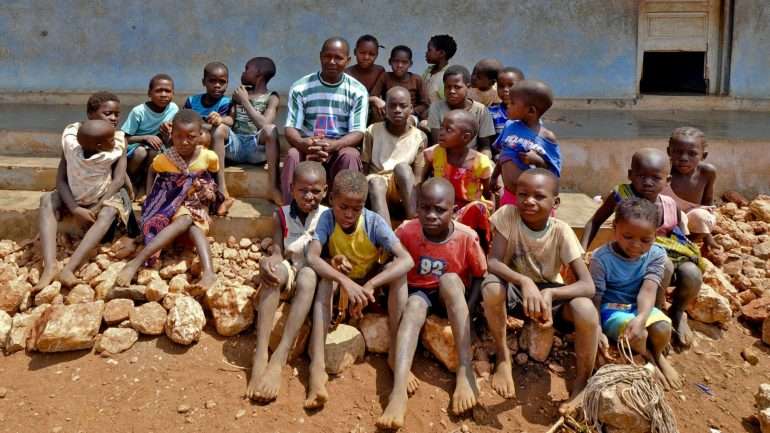 Em 2030 as crianças da África subsaariana terão 10 vezes mais probabilidade de morrer antes dos cinco anos do que as dos países ricos