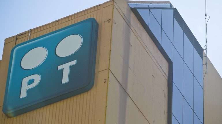 Em 2010, a PT e a Telefónica celebraram um acordo de compra de ações que visava o controlo exclusivo da operadora móvel Vivo pela Telefónica