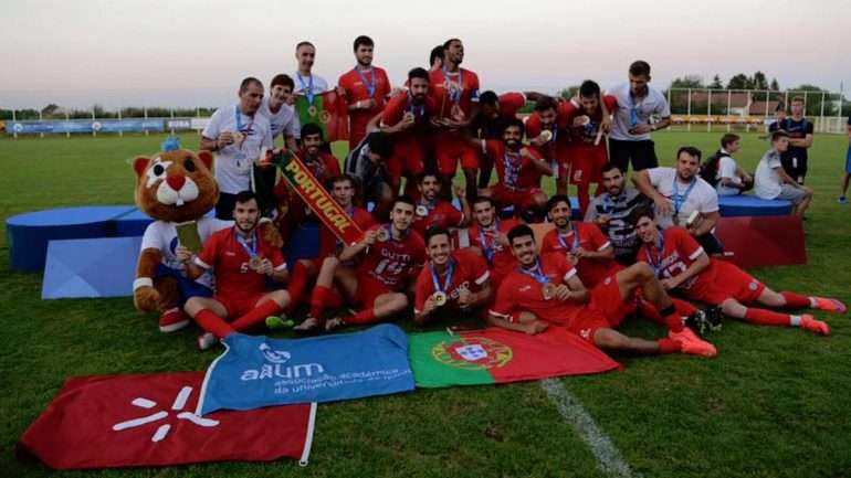A seleção vencedora.
