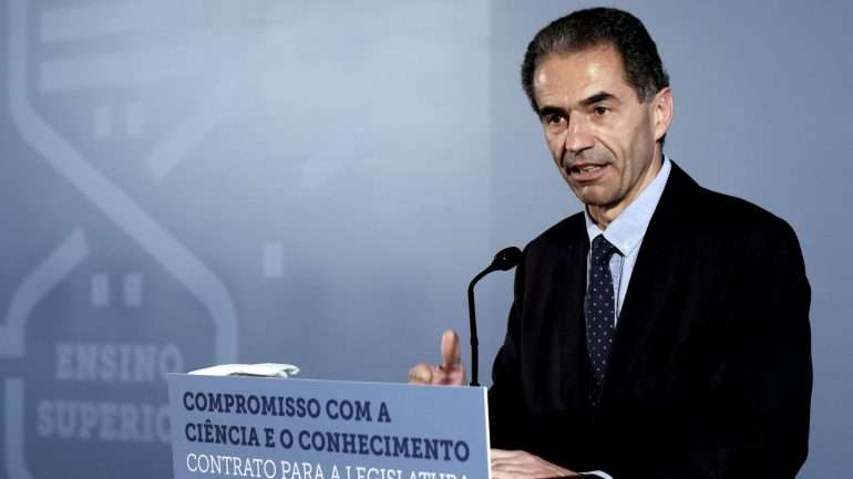 Manuel Heitor propõe que durante a receção aos novos alunos devem ser apresentadas as vantagens inerentes à formação superior