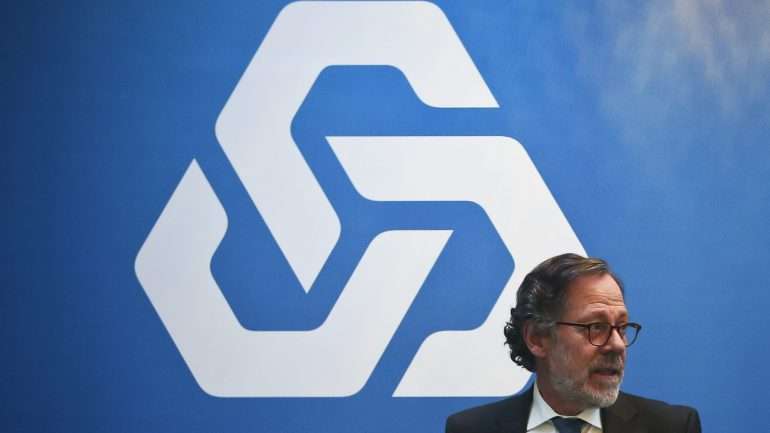 A equipa de gestão liderada por José de Matos pediu a Mário Centeno que enviasse um pedido formal