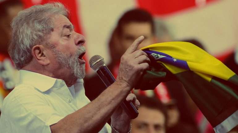 Lula da Silva diz diz que há "clara falta de imparcialidade' nas investigações