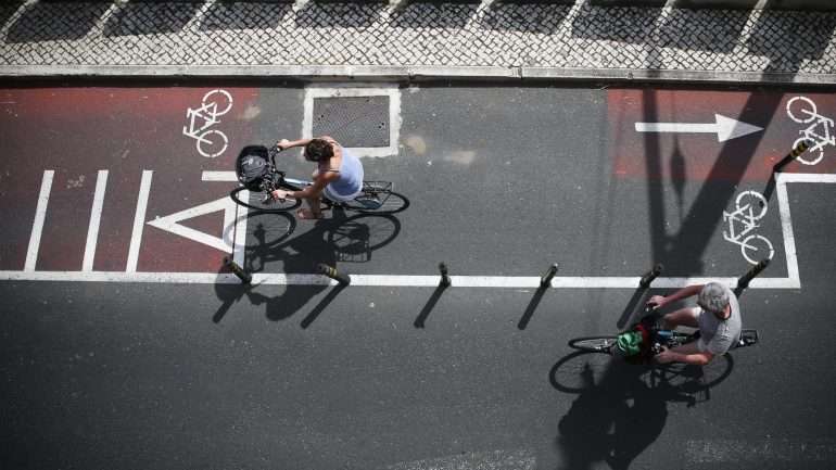 "Há cerca de 60 quilómetros de ciclovias em Lisboa, mas vários [troços] estão em obras", disse à Lusa João Camolas, assessor do vereador José Sá Fernandes