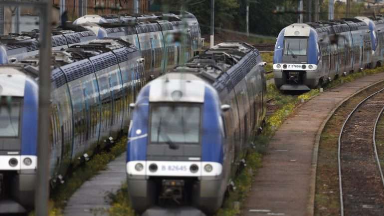 O acidente aconteceu na ligação ferroviária entre Nîmes e Montepellier