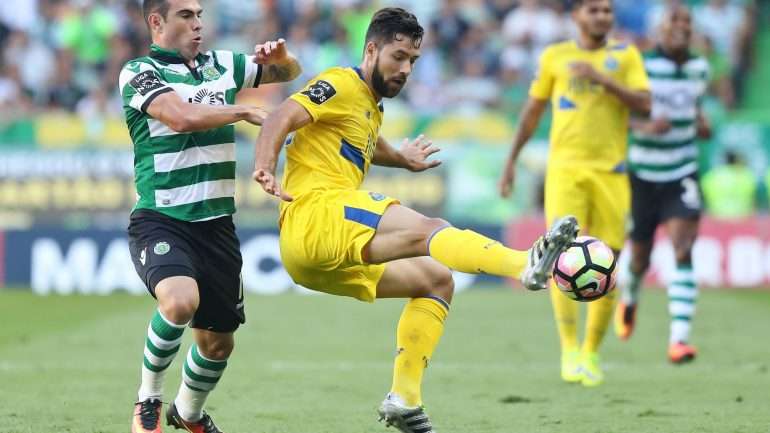 O melhor em Alvalade? Bruno César. Não fez o gostinho ao pé, mas foi &quot;omnipresente&quot; sobre o relvado