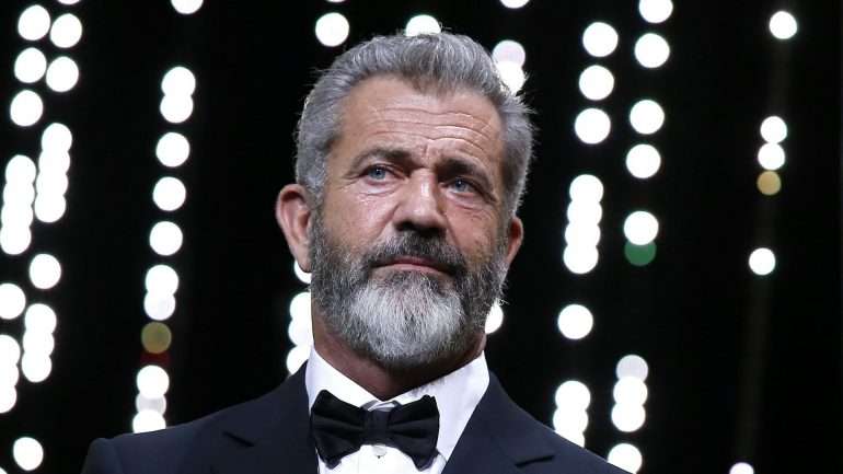 O ator Mel Gibson (na fotografia) mostrará o filme "Hacksaw Ridge", realizado por si e que tem estreia marcada para novembro