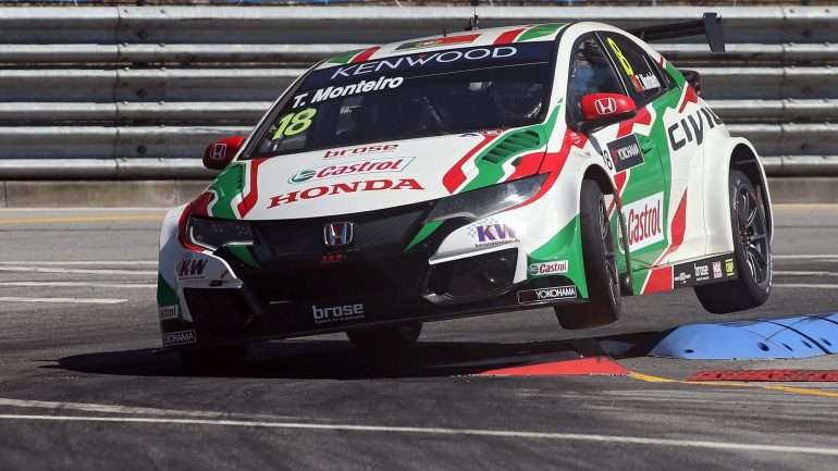Para a primeira corrida, por ter sido terceiro na segunda fase de qualificação, Tiago Monteiro vai partir da sétima posição