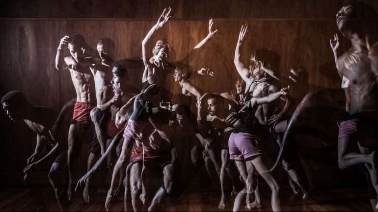 "Uníssono", a nova composição para cinco bailarinos que Víctor Hugo Pontes vai apresentar no Rivoli e no S. Luiz, em Lisboa