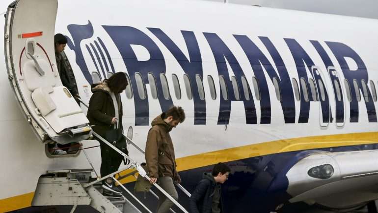 "A Ryanair está encantada em anunciar a chegada até à Ilha Terceira"