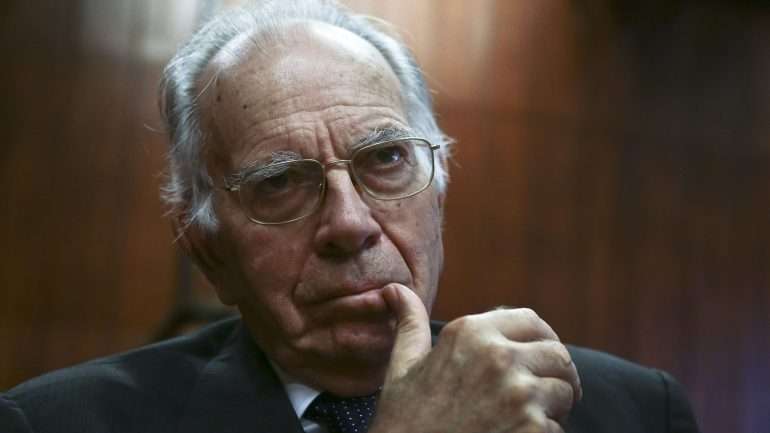 "Barbosa de Melo ficou indelevelmente ligado à história do PSD", sublinhou Pedro Passos Coelho