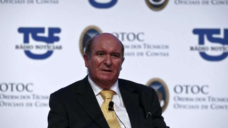 O Bastonário da Ordem dos Contabilistas Certificados, Domingues de Azevedo